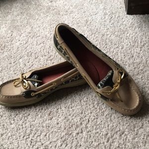Women’s Cheetah Sperrys